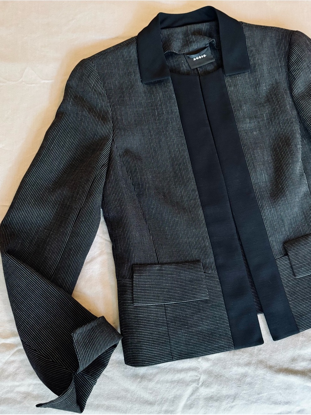 AKRIS Tailored Wool Blend Jacket Black Textured Pinstripe Notch-Collar Blazer - Picture 3 of 16